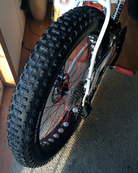 tubeless tires for a fat bike - salsa beargrease tubeless conversion